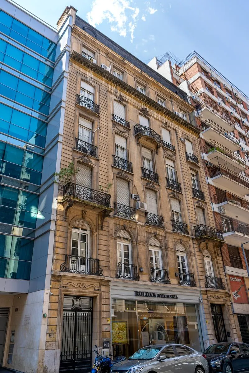 Departamento 5 Ambientes, Estilo Francés, Reciclado, A Metros De La Plaza Libertad, Recoleta