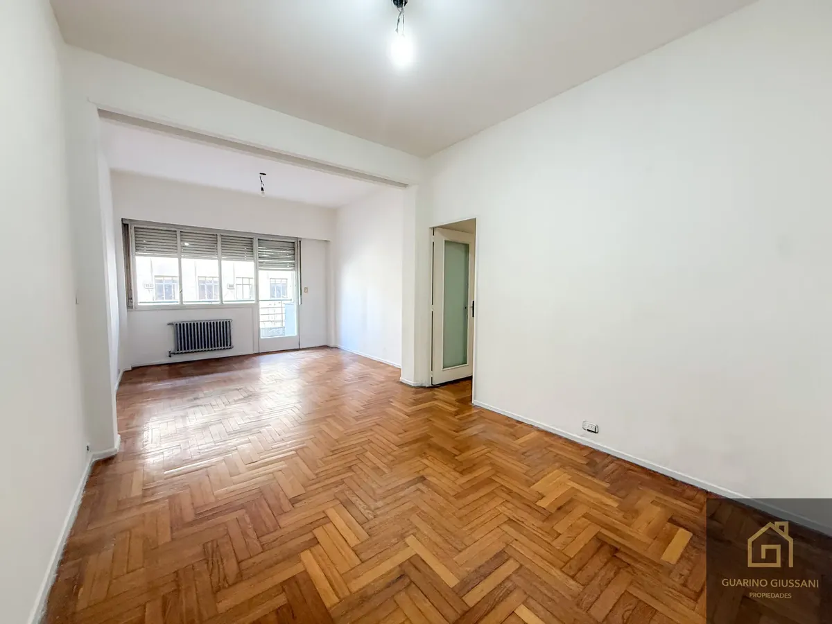 4-room apartment with balcony
