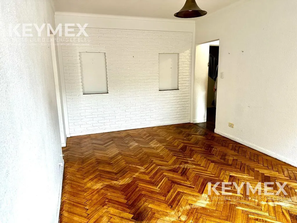 2-room apt, 1st floor no elevator