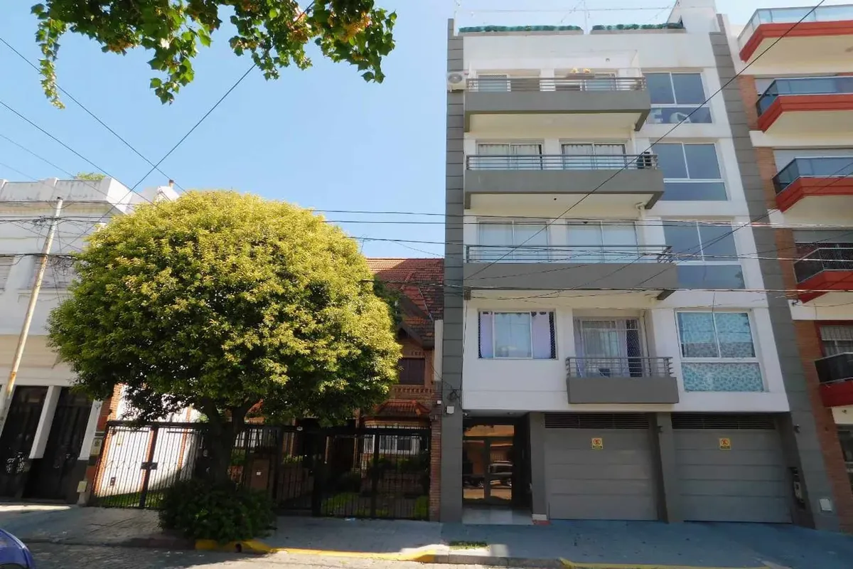 Studio 2º andar de frente