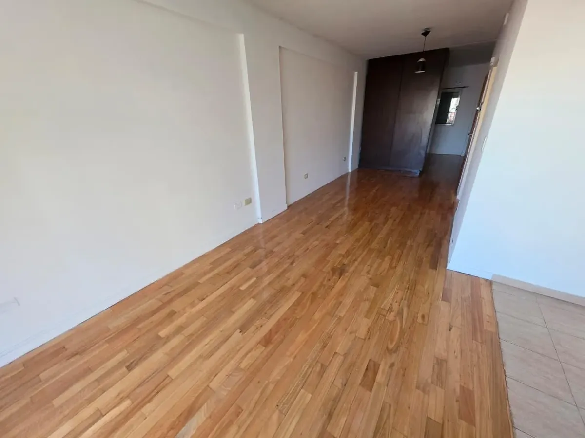 4to piso al frente con balcón