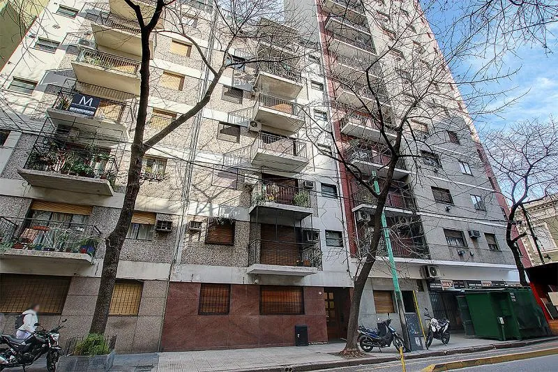 4to piso al frente con balcón