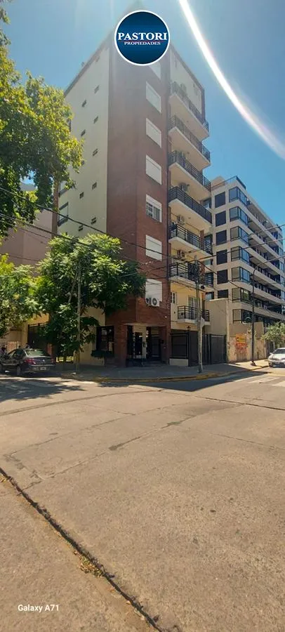 2 ambientes con balcón