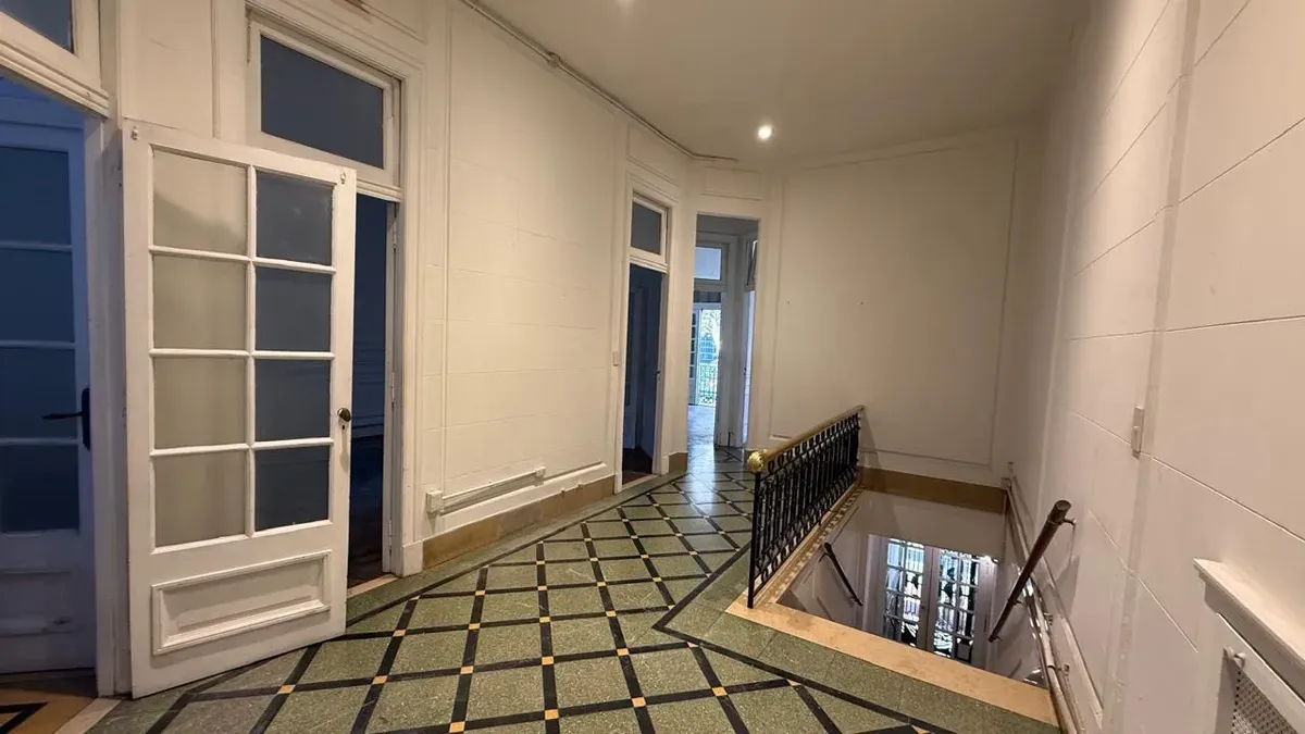 Av Medrano 600, Ph 6 Ambientes Para Uso Comercial De 175m2 En Almagro, A Mts Del Subte B