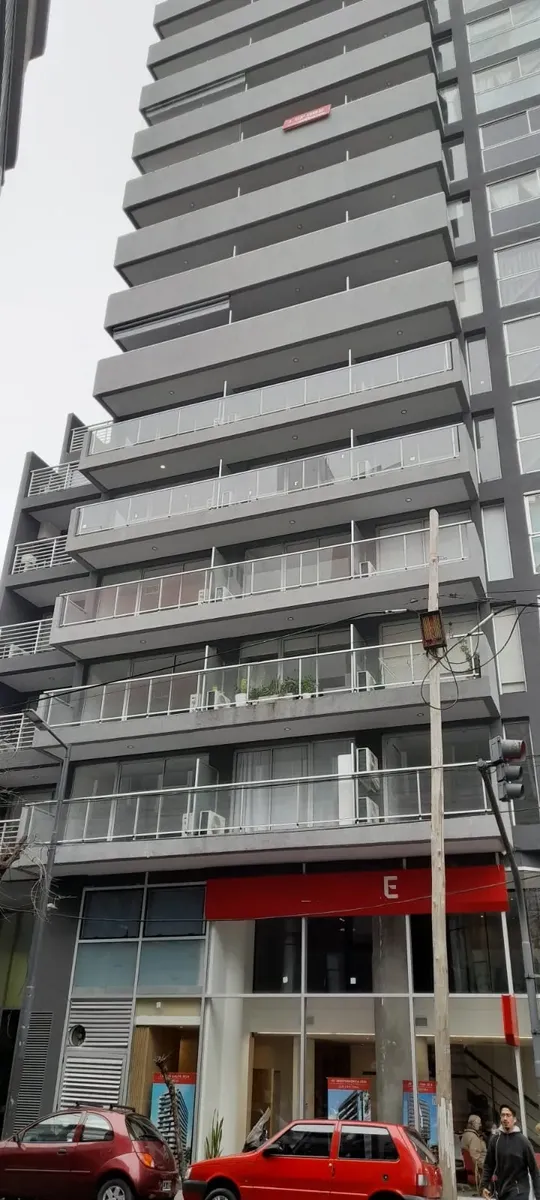 Monoambiente 5° con balcón
