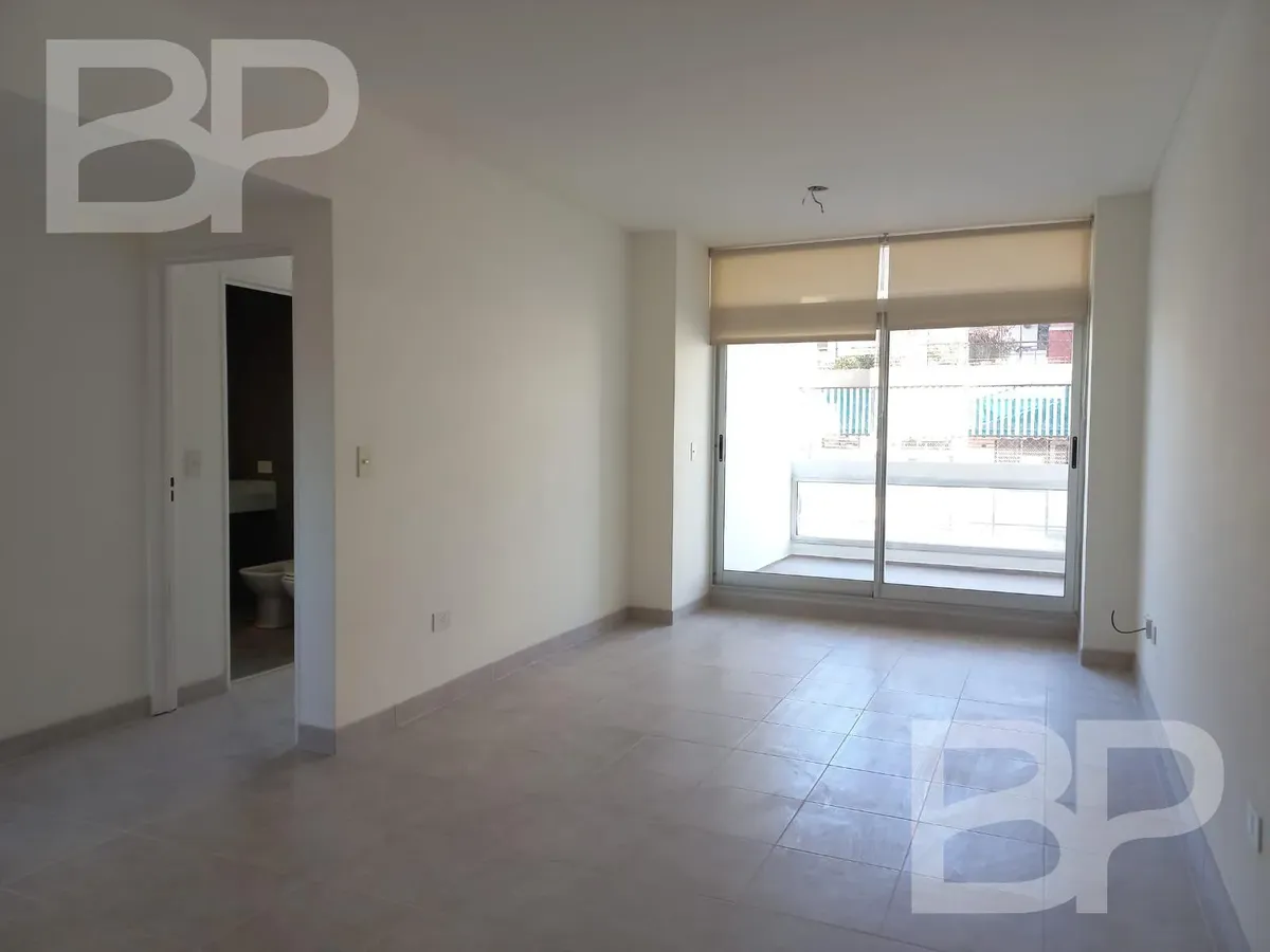 Ibera 2485 - Alquiler 3 Ambientes C/ Cochera - Belgrano