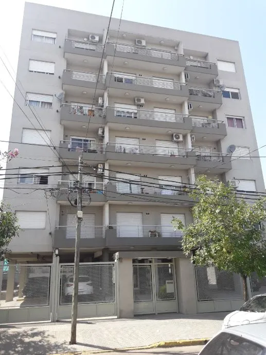 Departamento En Alquiler En Moron Sur