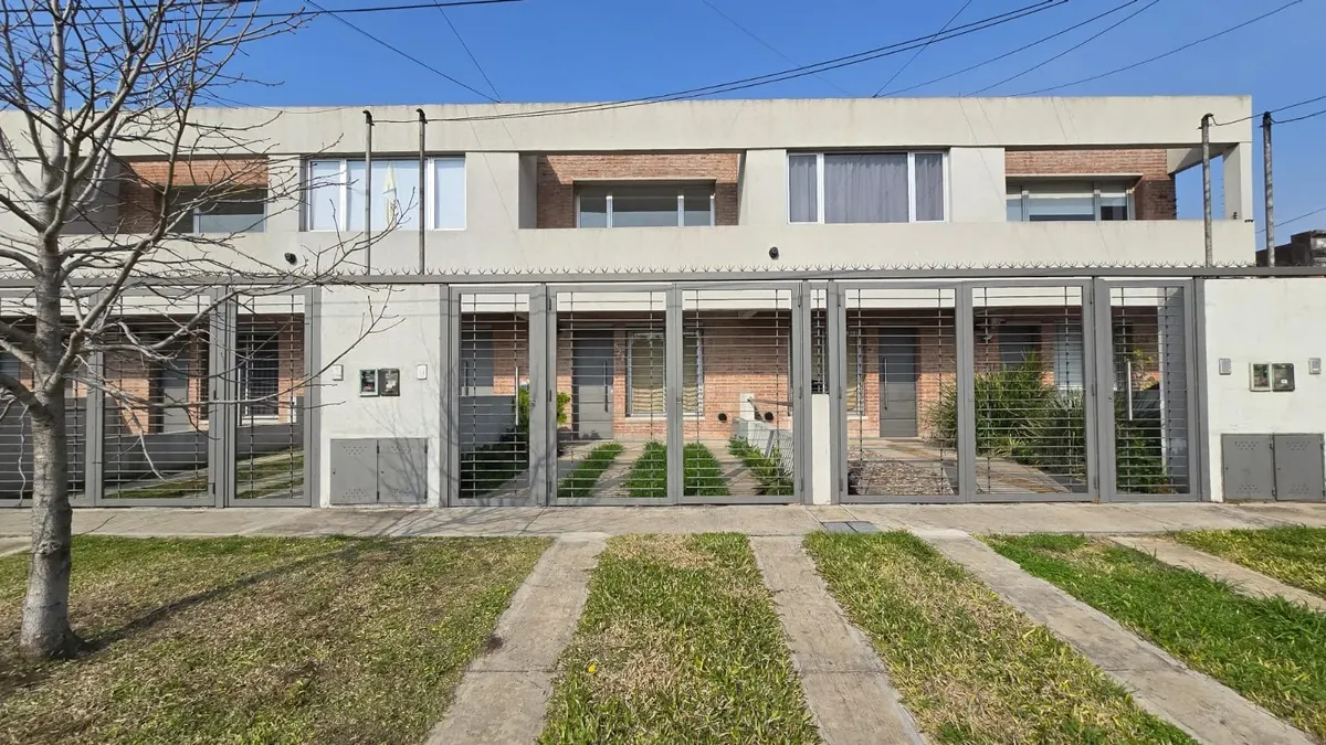 Dúplex De 3 Ambientes En Ituzaingó Norte En Alquiler