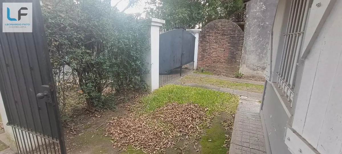 House with garden and grill