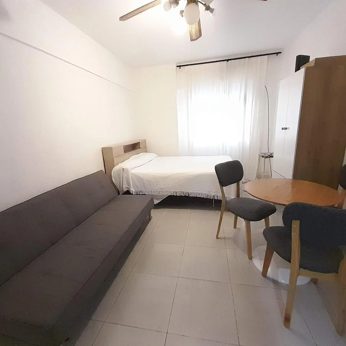 Furnished ground-floor unit