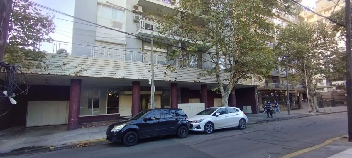 Alquiler De Departamento De 4 Amb. Ramos Mejia