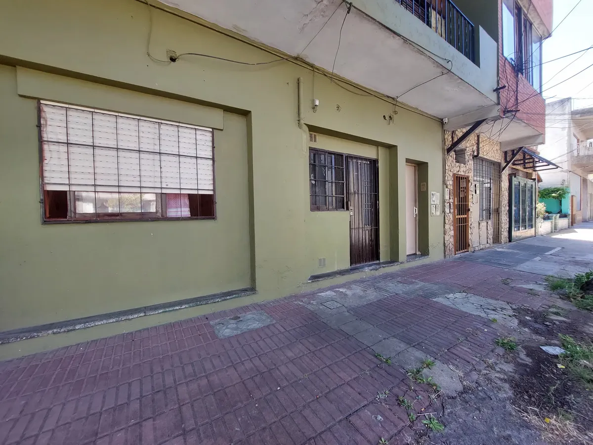 Departamento De 2 Ambientes En Alquiler En Wilde Apto Mascota