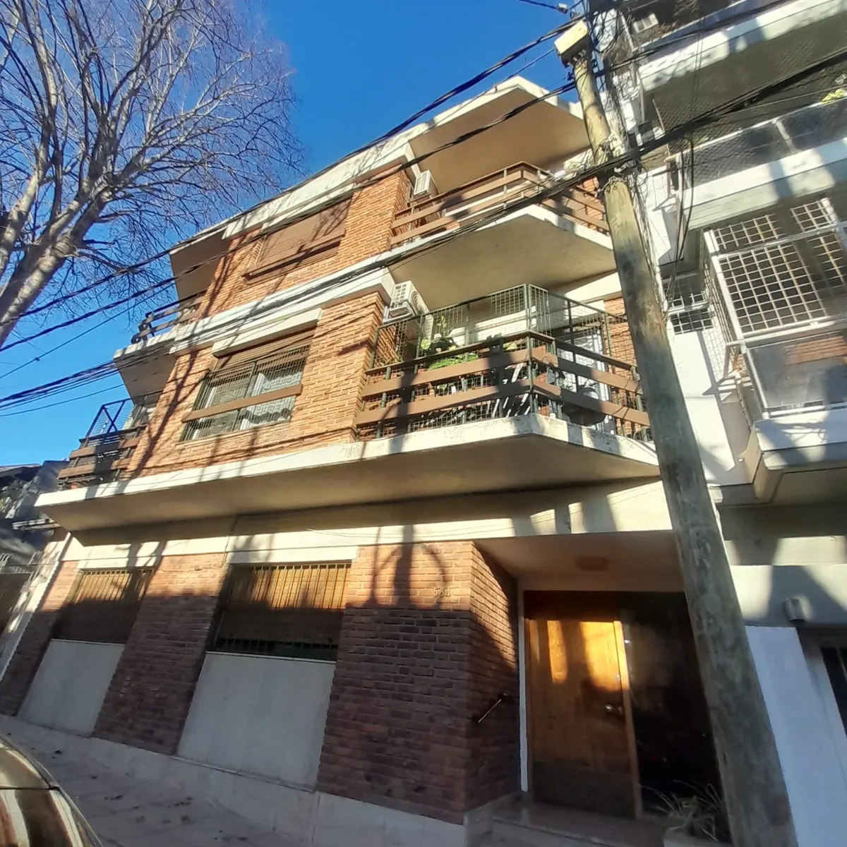 Dpto. 2 Amb. Con Balcon 1er P Por Esc. Expensas Bajas Disponible Ya!