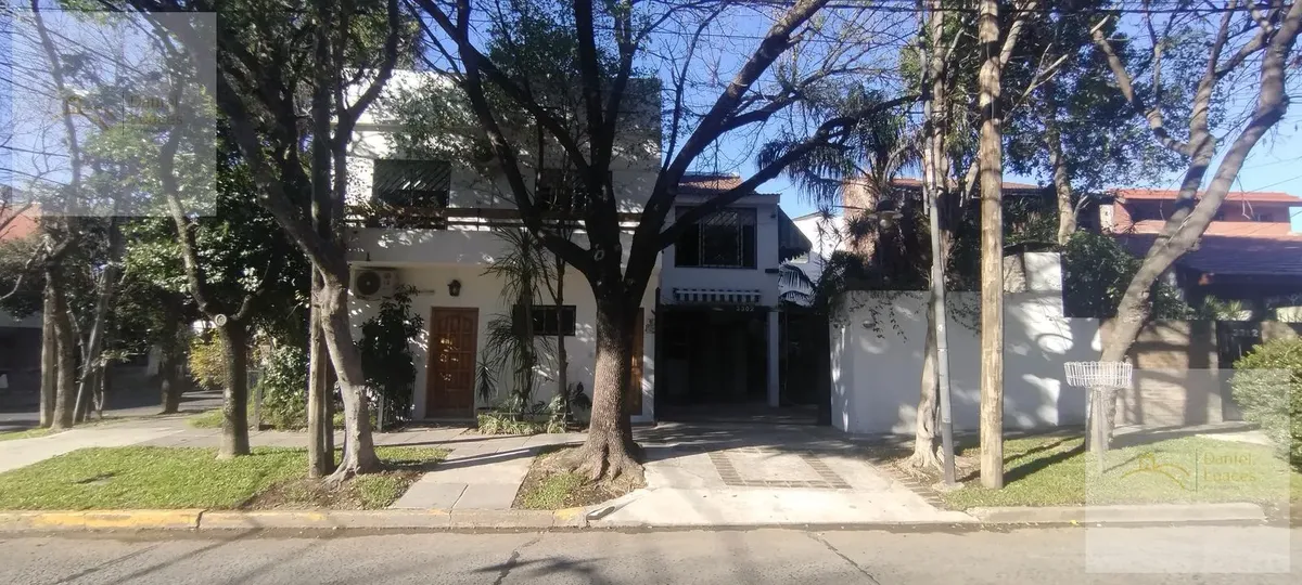 Furnished duplex PH with patio
