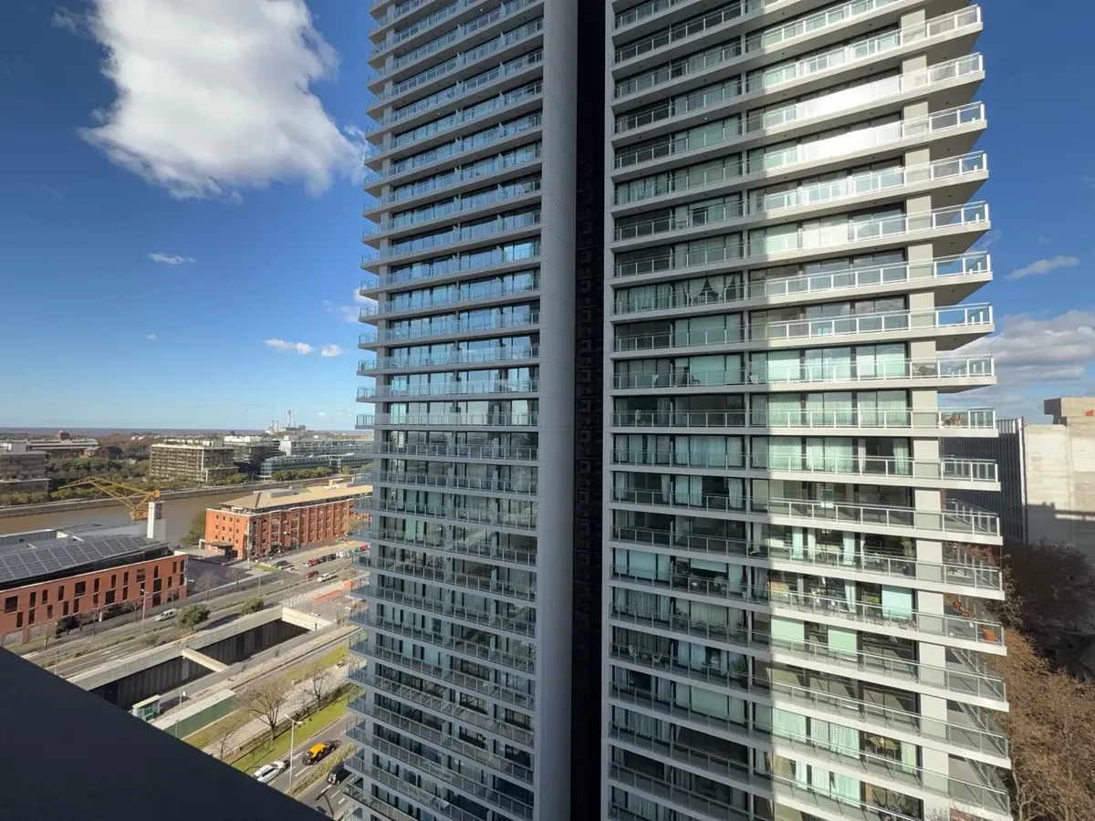 Puerto Madero, balcón y dique