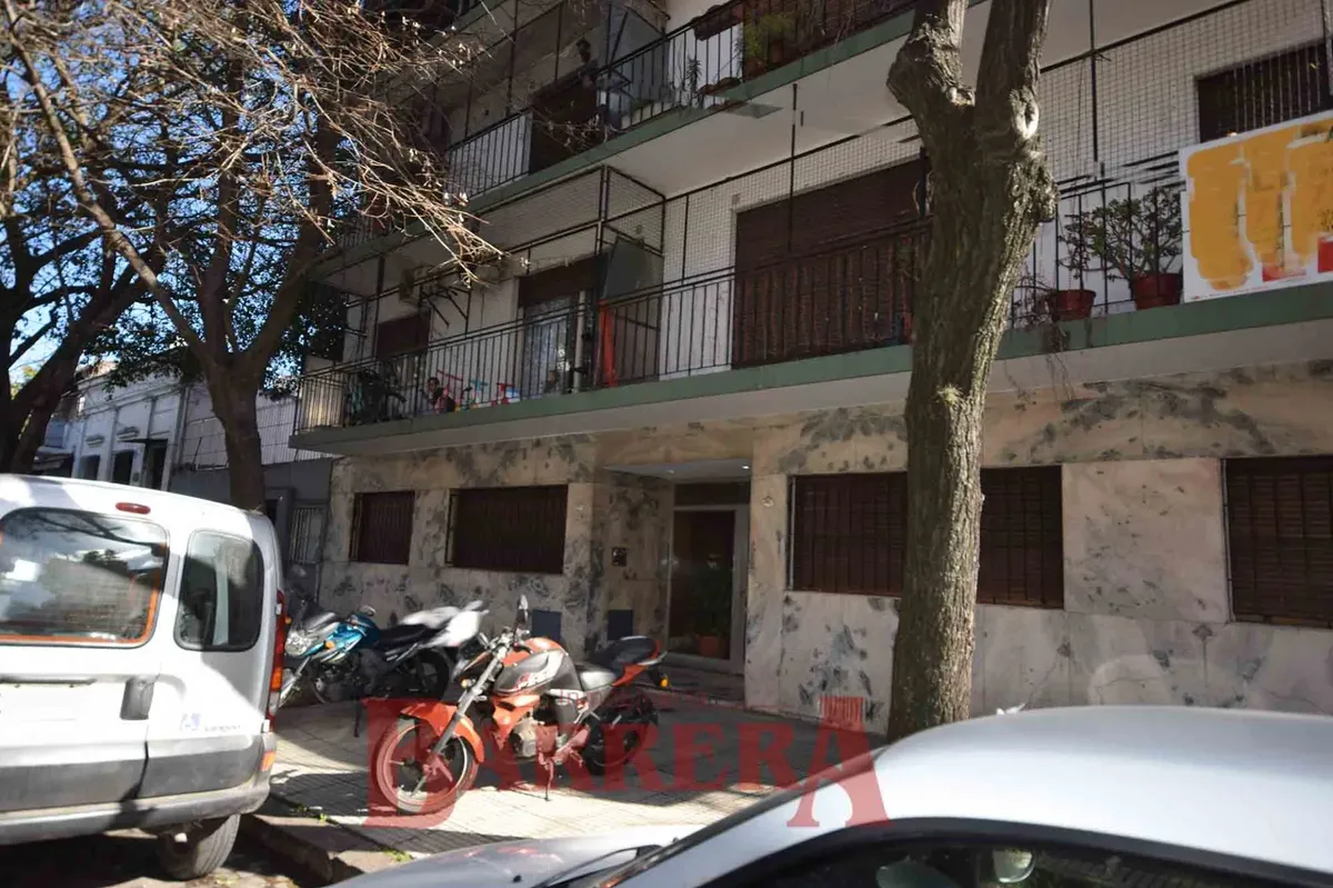2 Amb Con Patio Techado