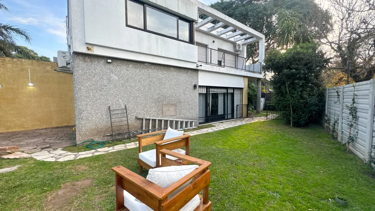 Casa En Alquiler 5 Ambientes Acassuso