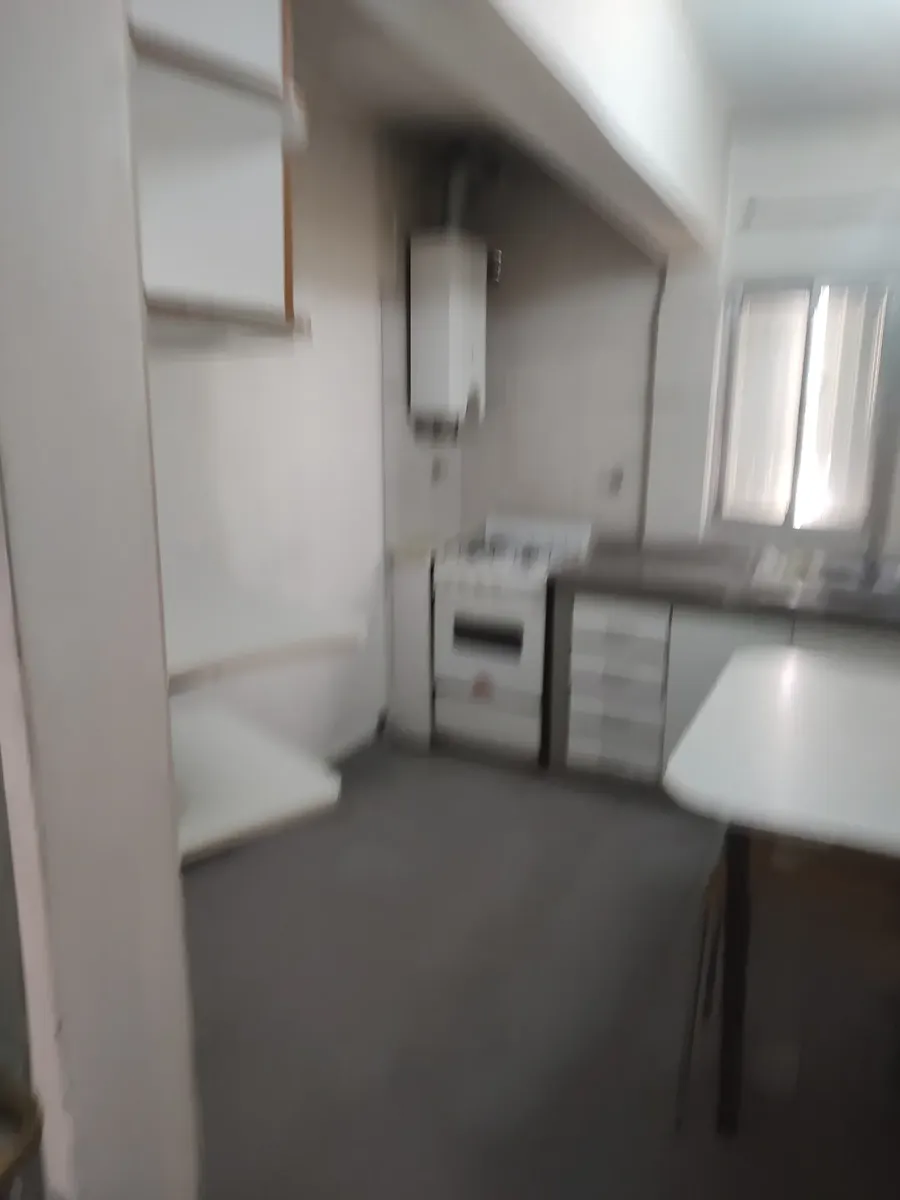 Departamento Edificio Particular, Sin Expensas.solo Dos Habitantes Por Piso,entrada Compartida Por Escalera