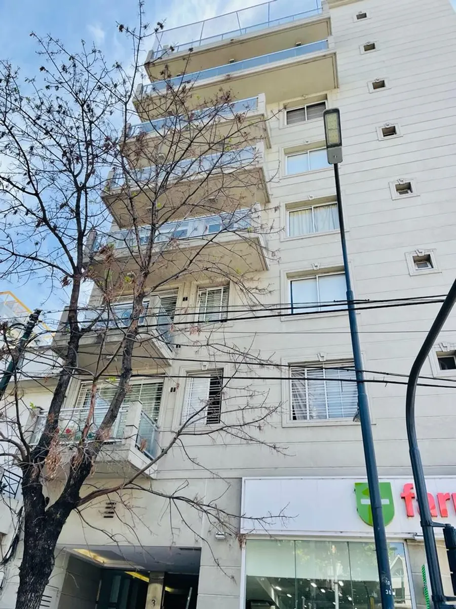 7° piso con balcón terraza