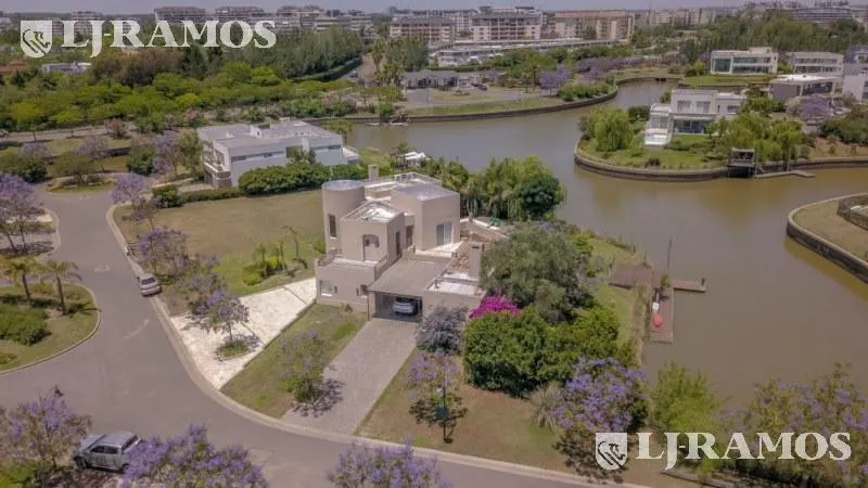 Casa Al Río, En Alquiler En  El Yacht  - Nordelta