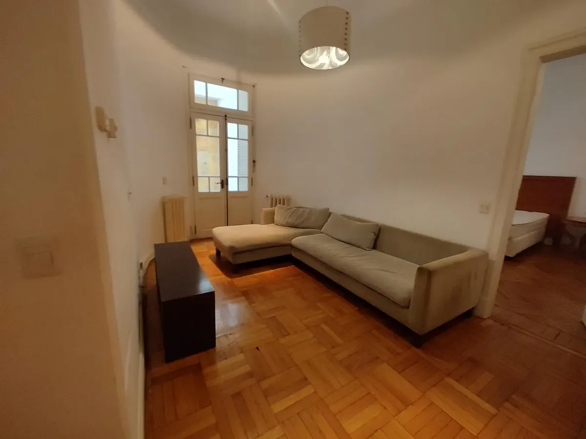 Alquiler Departamento Amoblado 5 Amb  Con Parrilla Y Cochera - Recoleta