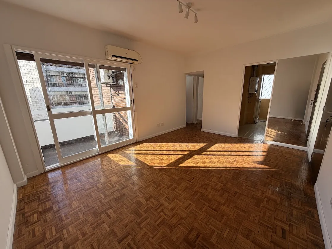 3-room front unit with balcony