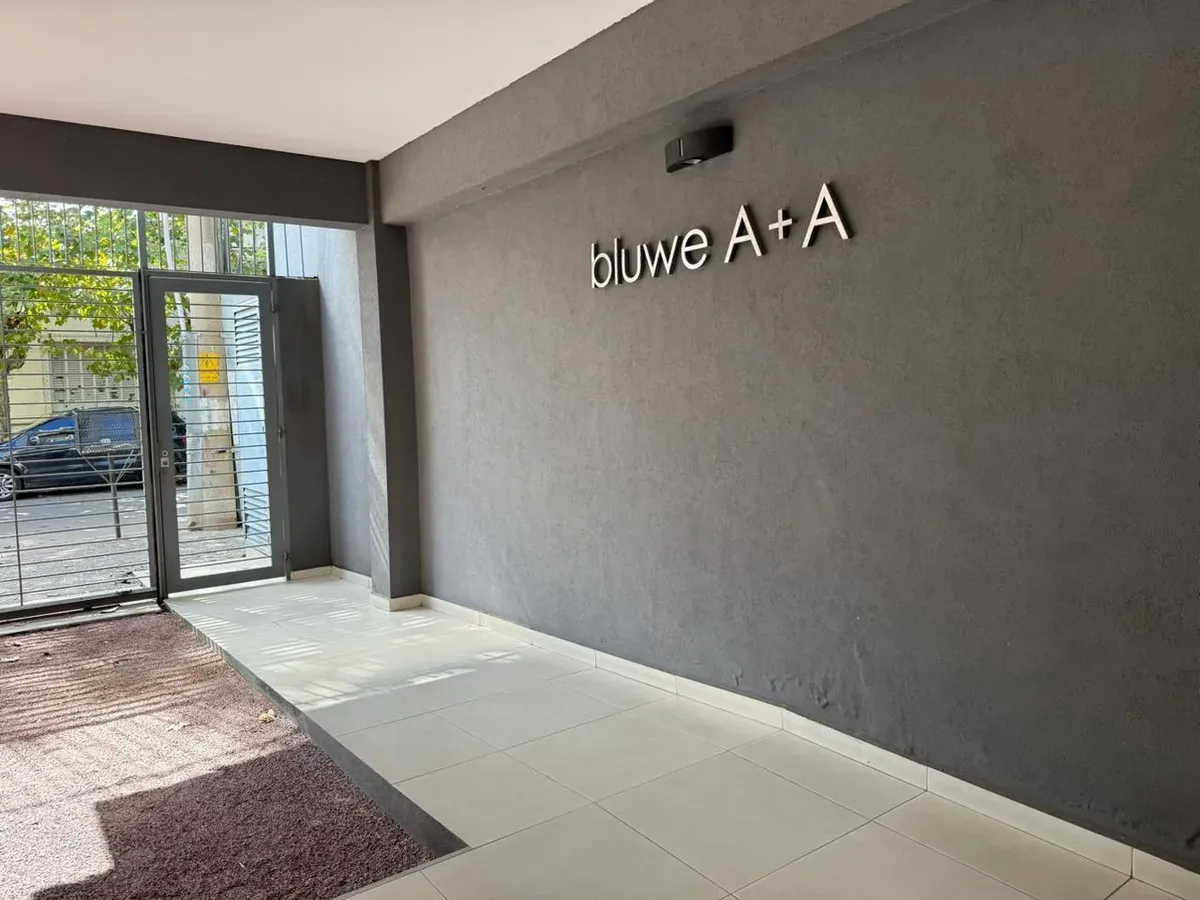 Departamento En Alquiler De 2 Ambientes Con Cochera