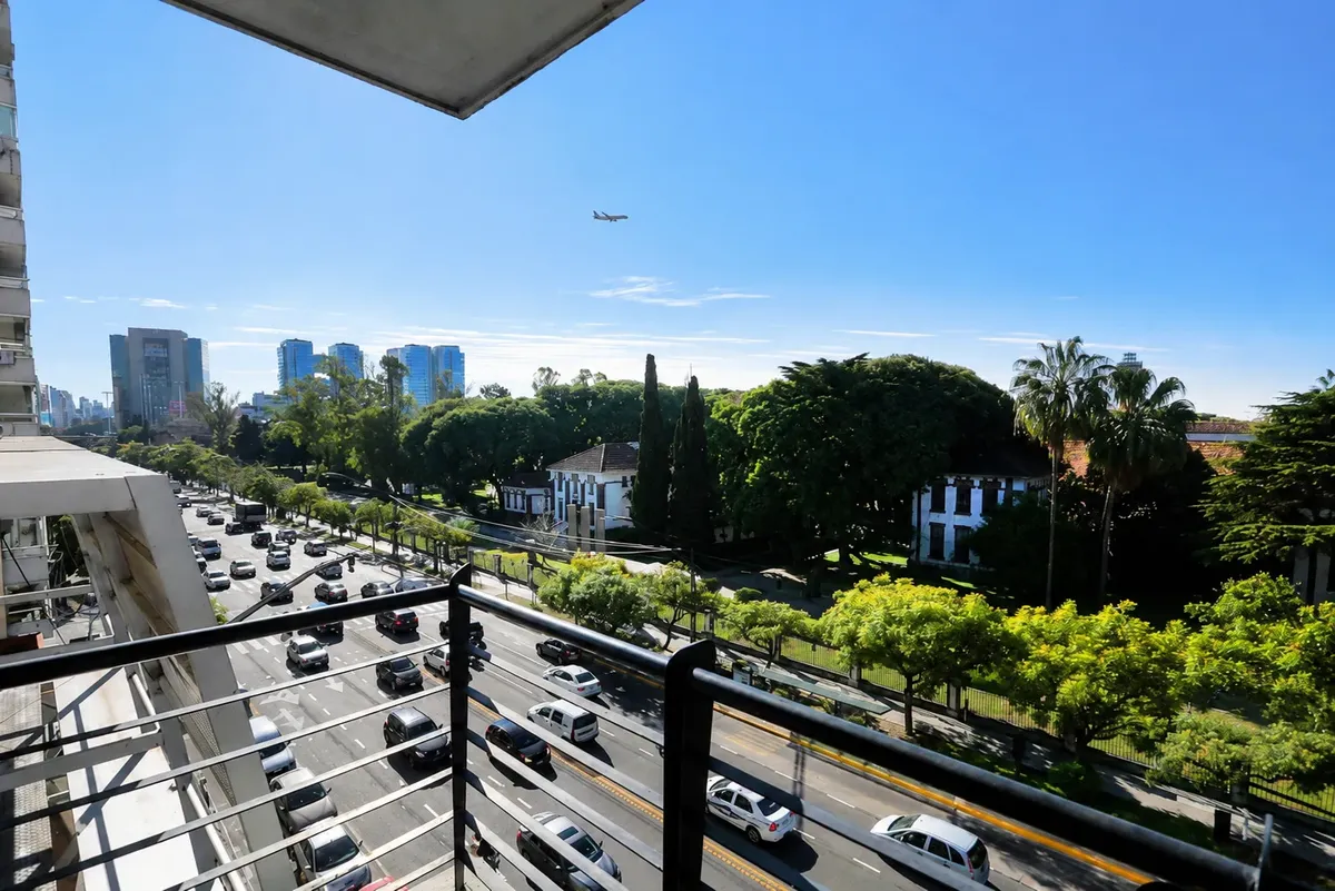 Hermoso 2 Ambientes Sobre Av. Libertador Al Frente En Nuñez. Muy Luminoso!