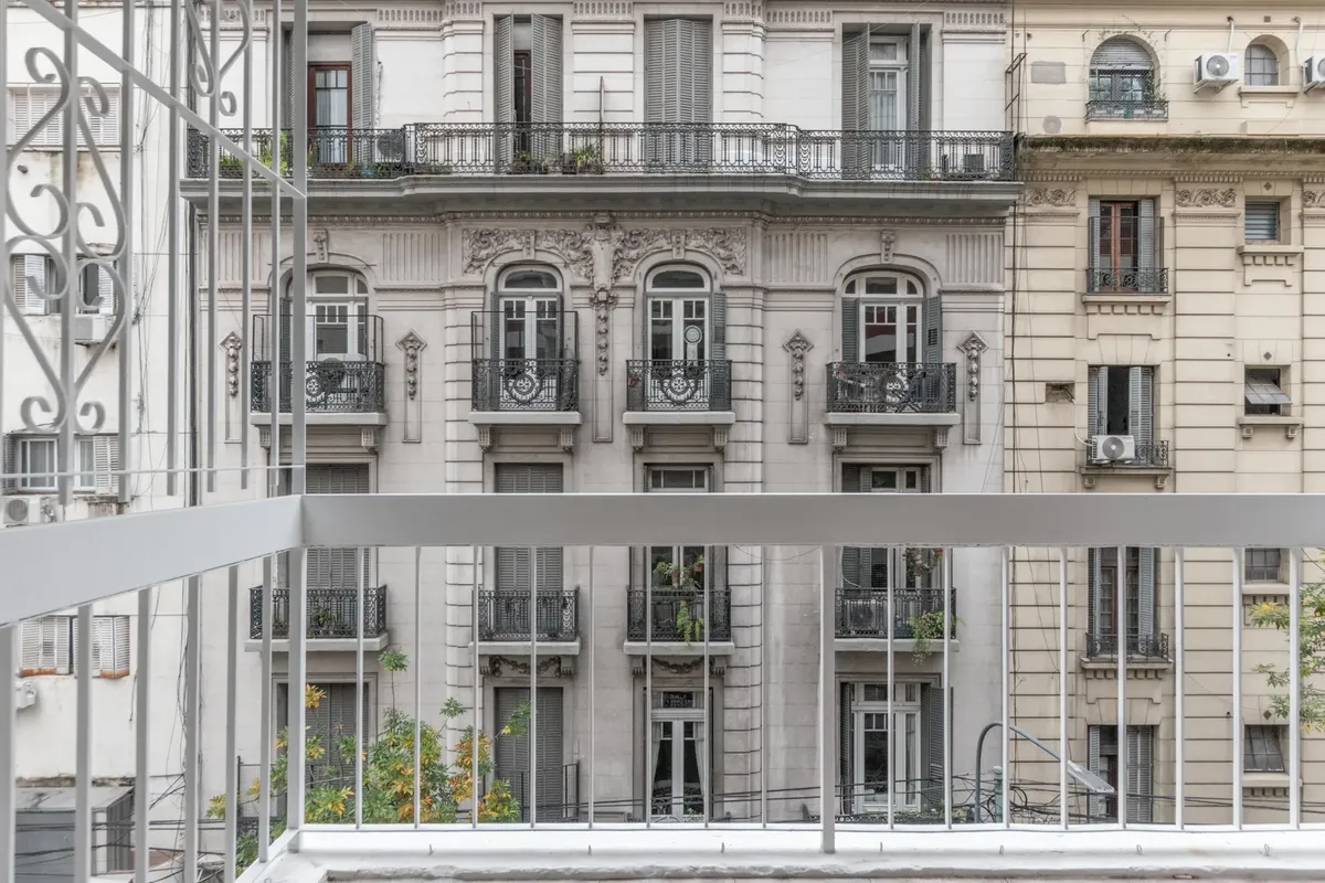 4th floor with balcony