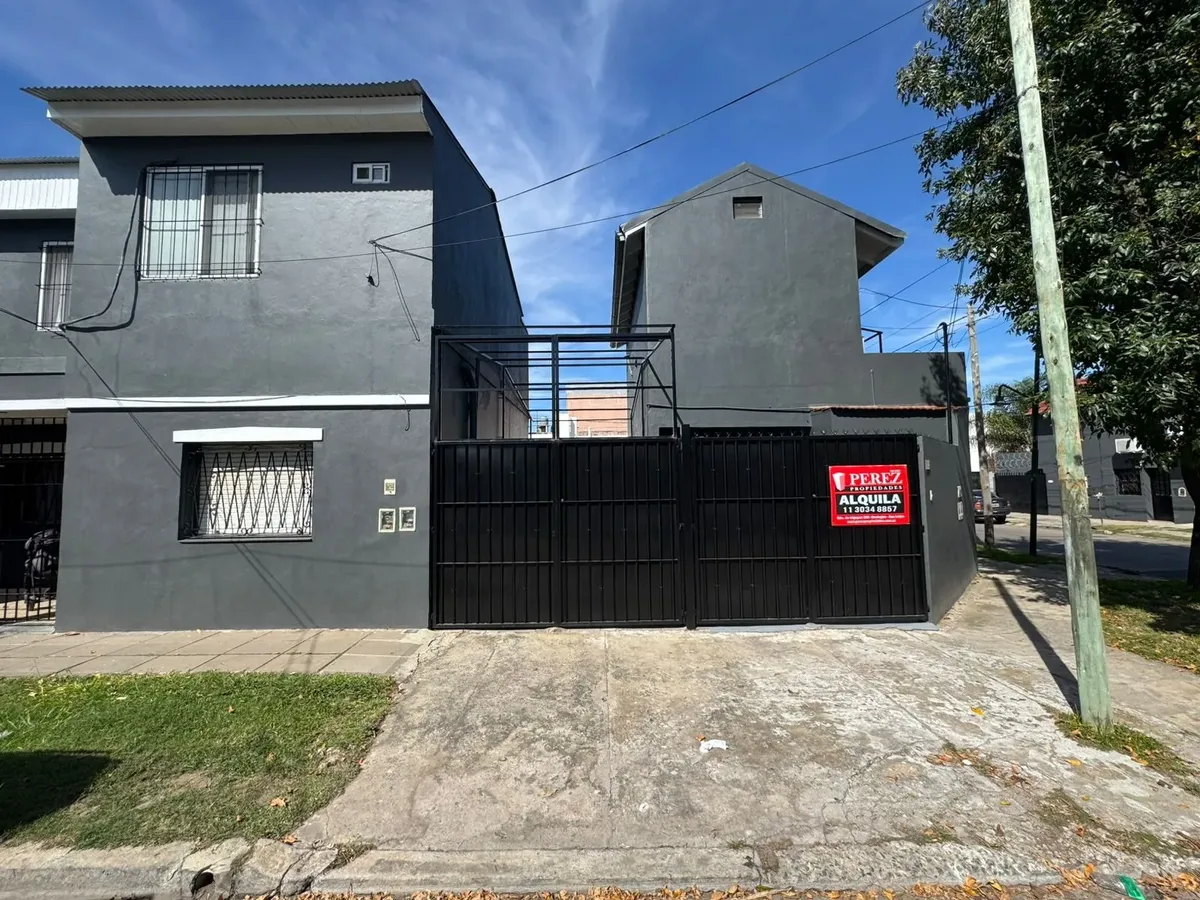 Departamento En Planta Baja Con Garage