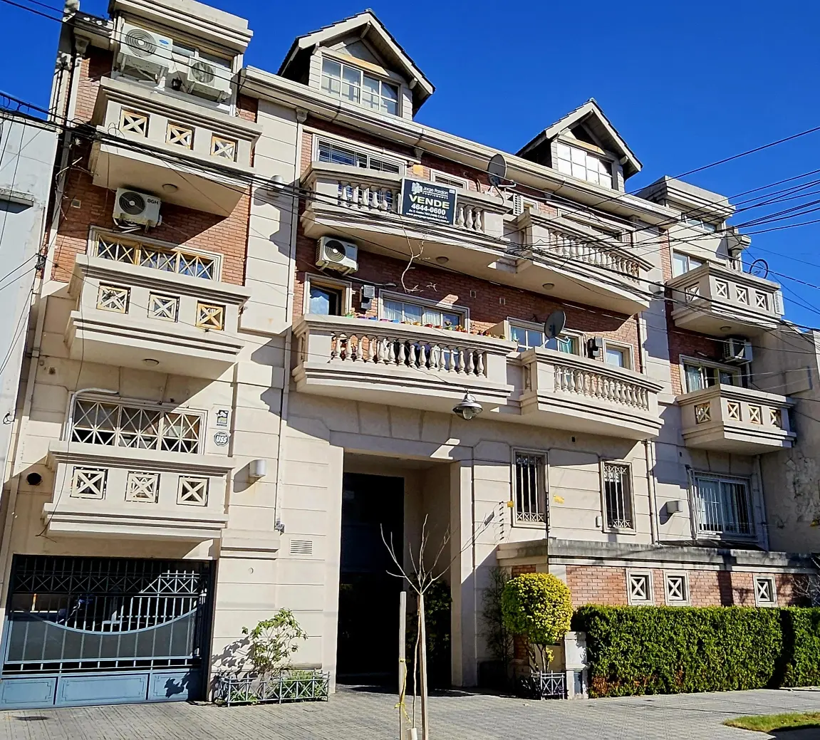 Monoambiente En Villa Luro. Apto Vivienda/ Profesional