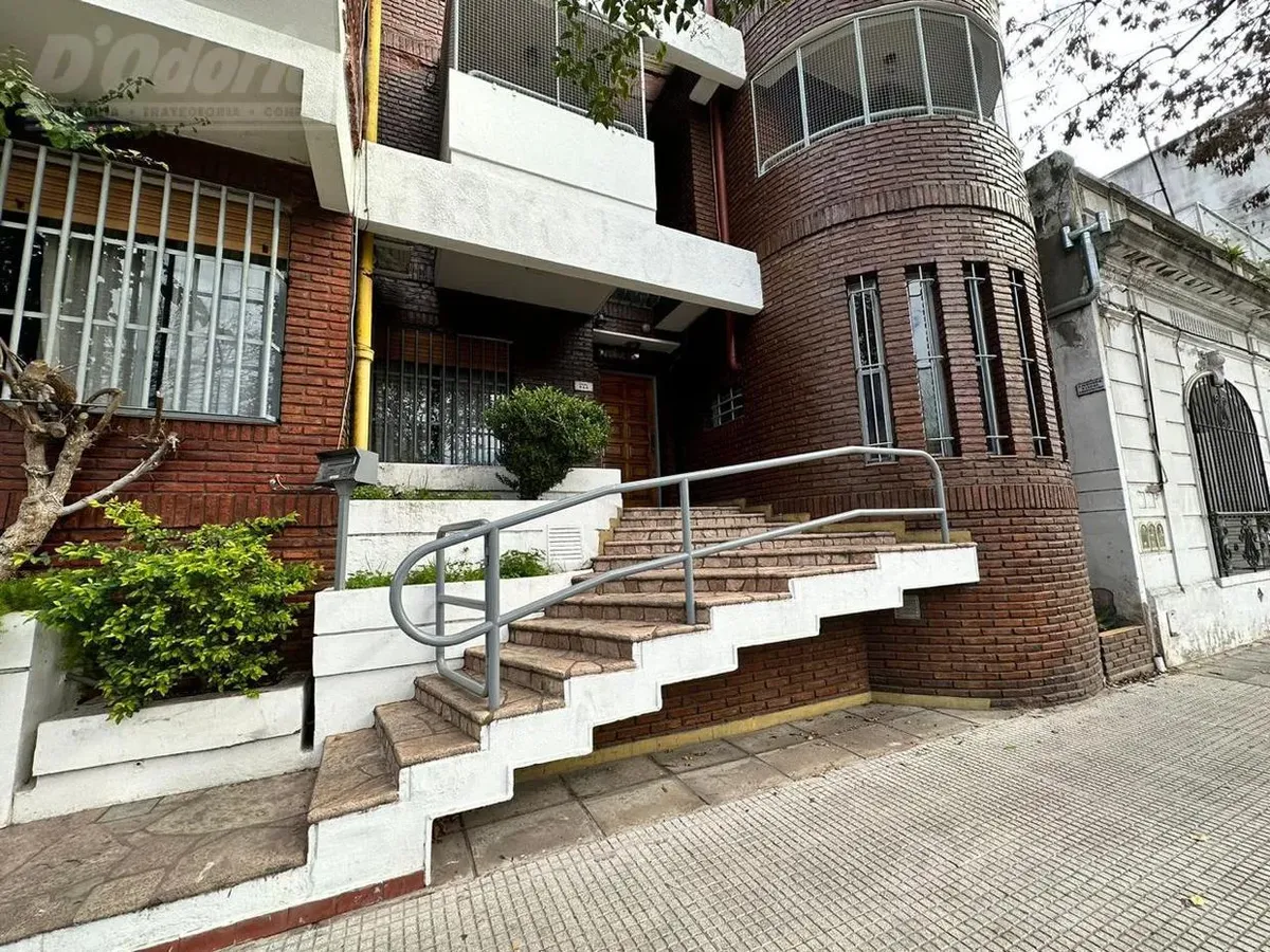 Dúplex 3 dormitorios con cochera