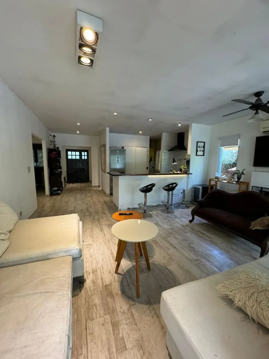Casa 2 dormitorios con pileta