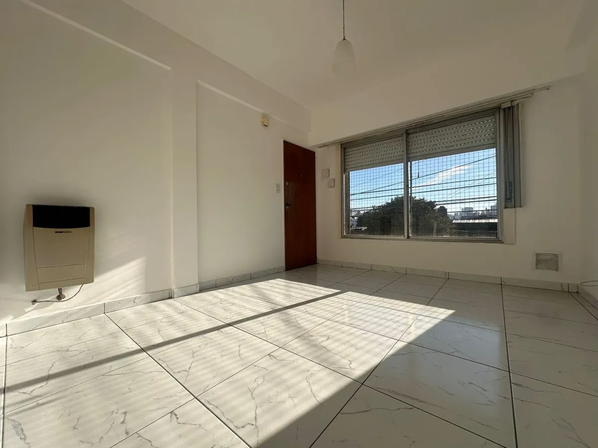 Departamento 3 ambientes en Lanús Este