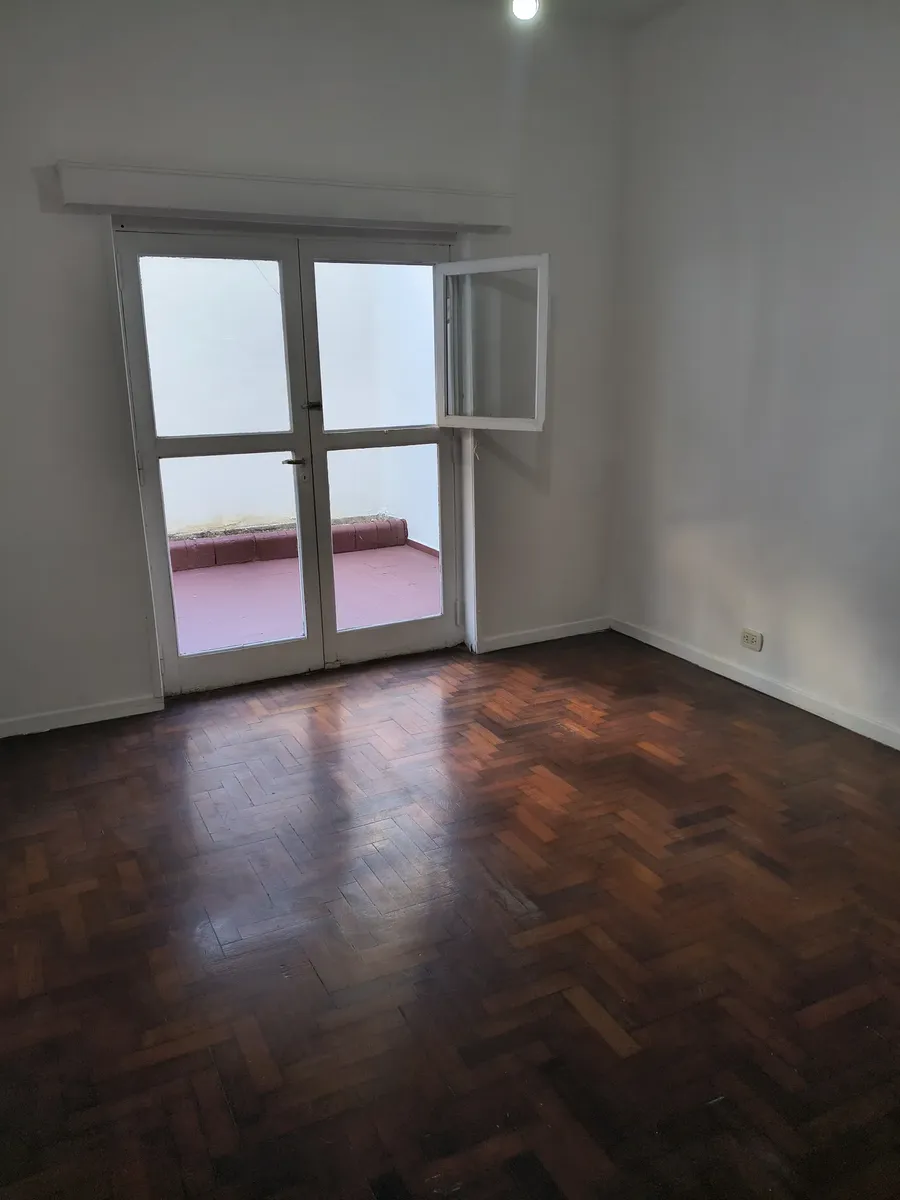2-room apartment with patio