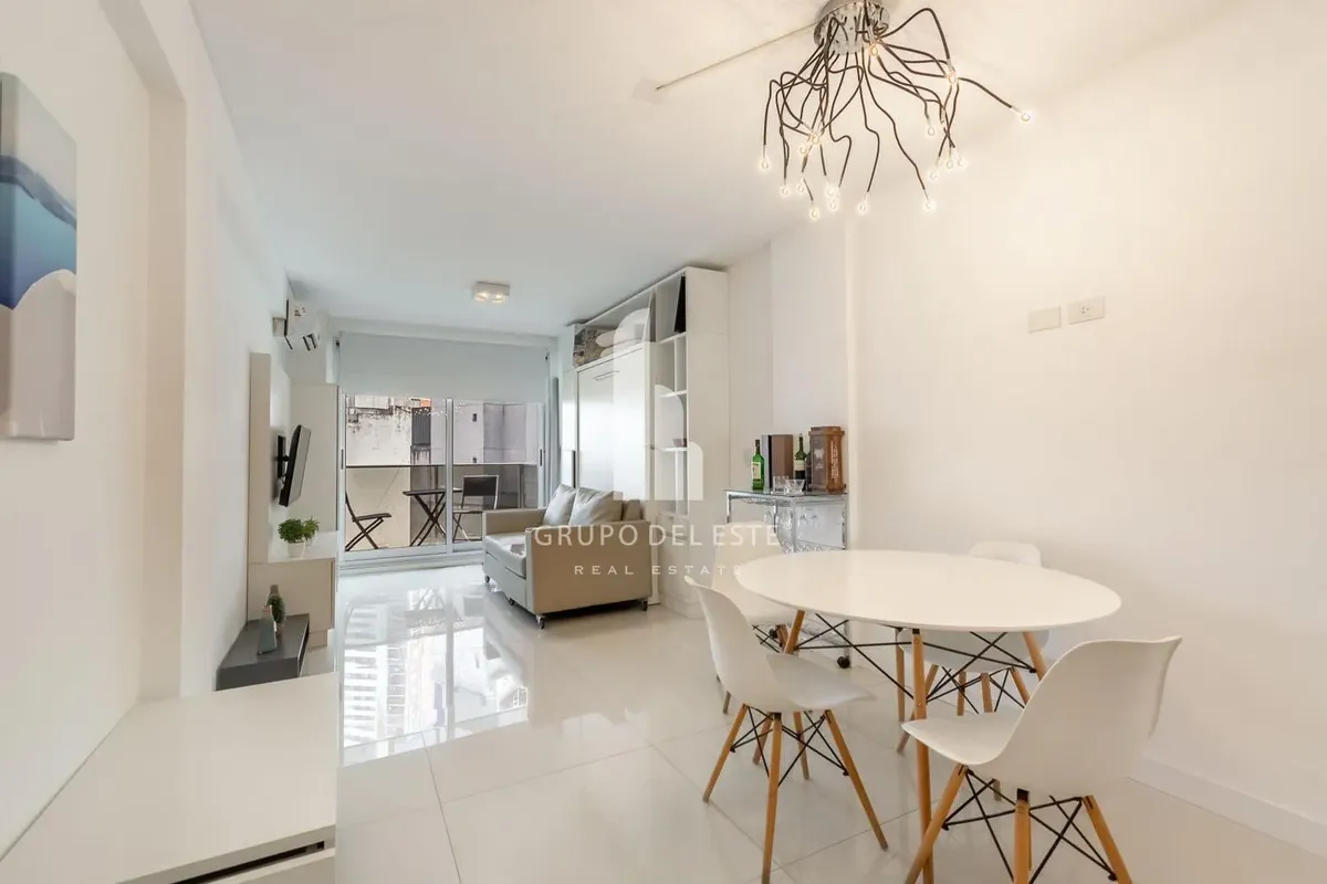 Listing: Studio, Palermo