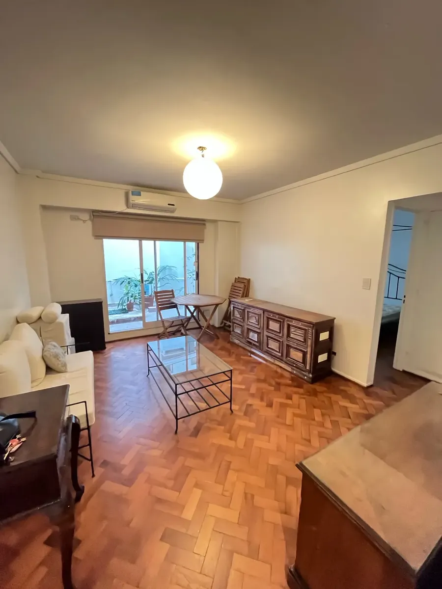 2 ambientes con patio aterrazado