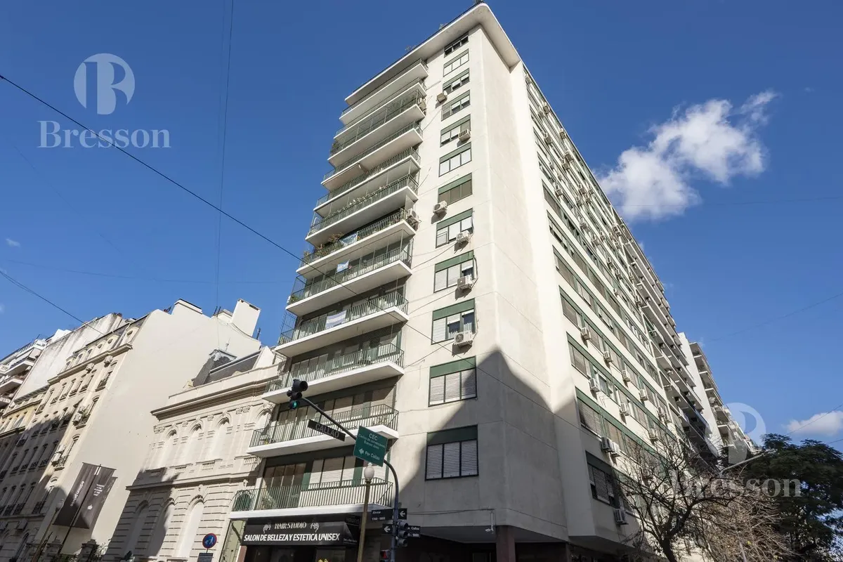 Esquina Alvear y Callao, vista río
