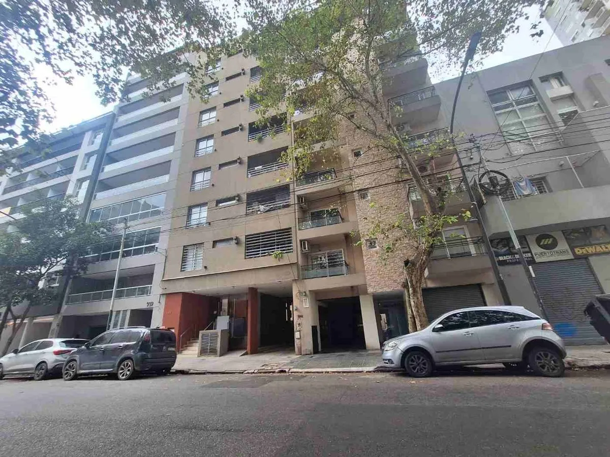 Alquiler  Monoambiente  + Cochera En Villa Crespo