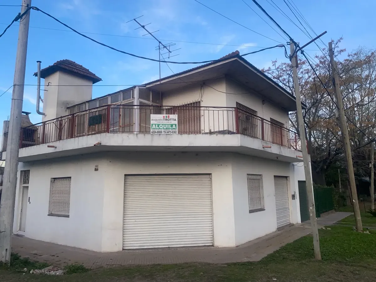 Casa 2 dormitorios, balcón aterrazado