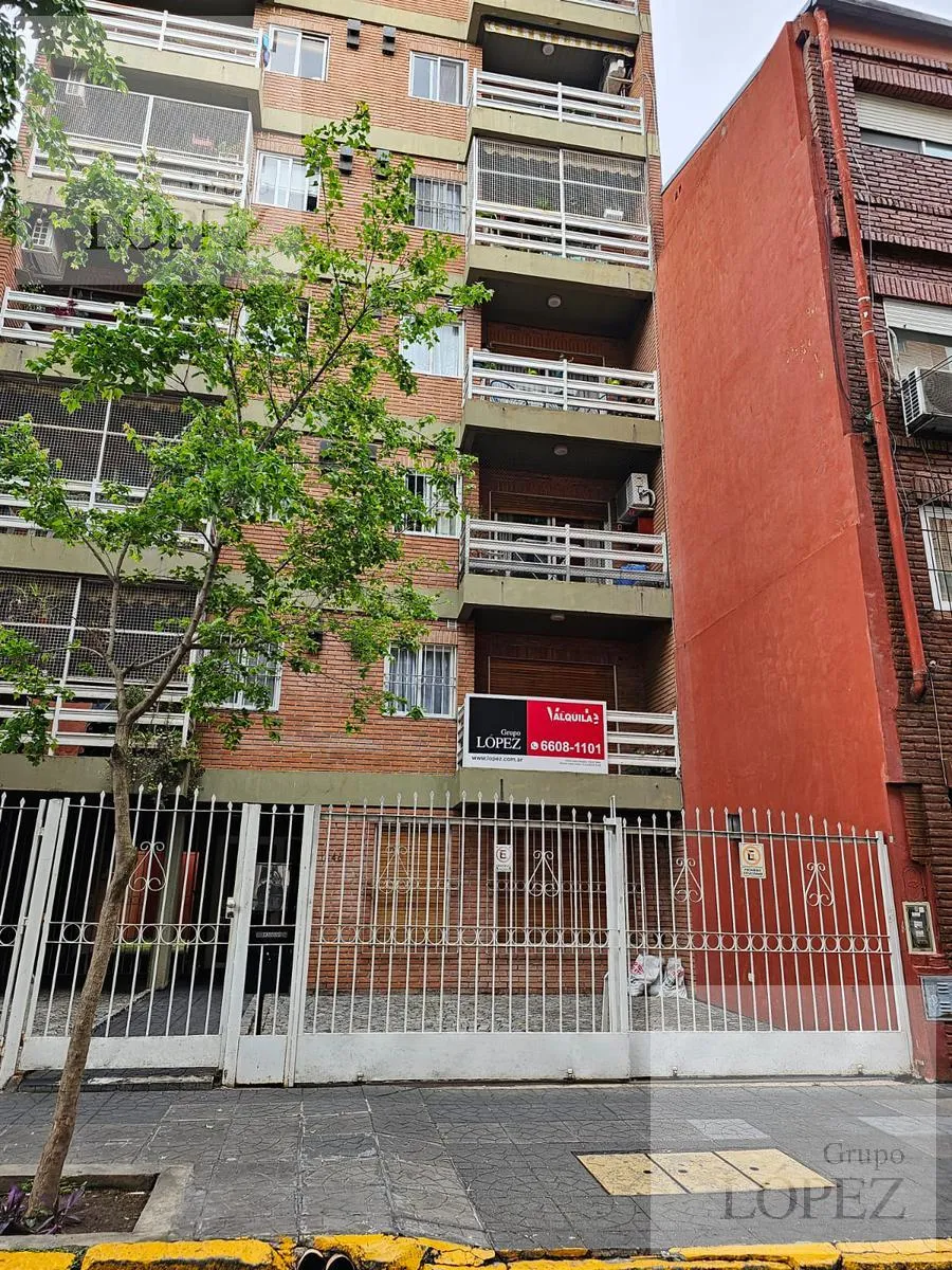 Alquiler Depto 3 Ambientes, Olivos, C/guardacoche Sum Y Parrilla, Apto Profesional/oficina