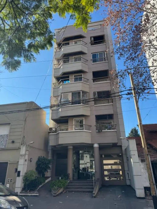 Departamento En Alquiler En Lanus Este