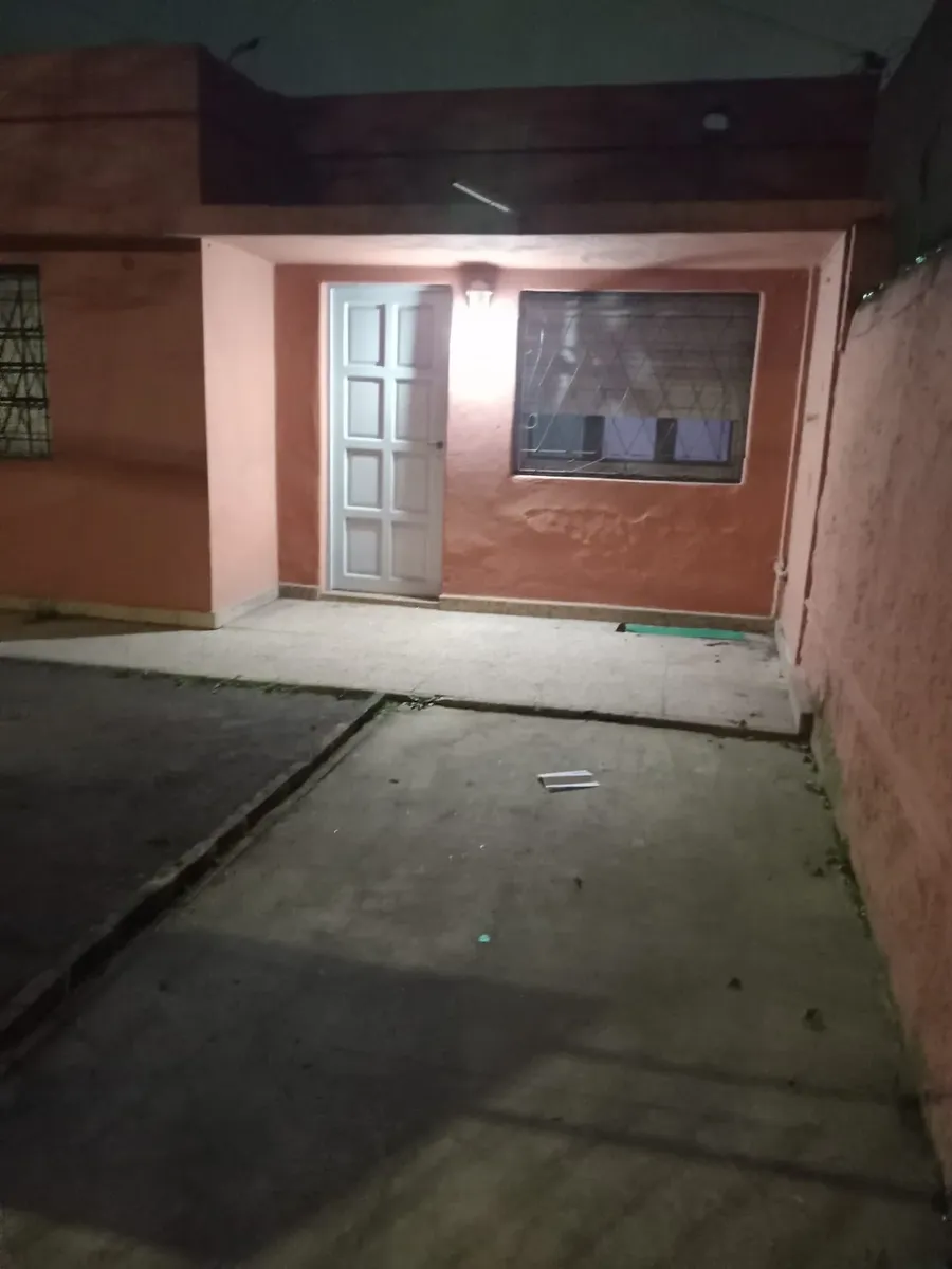 Front unit with parking, 2 bedrooms