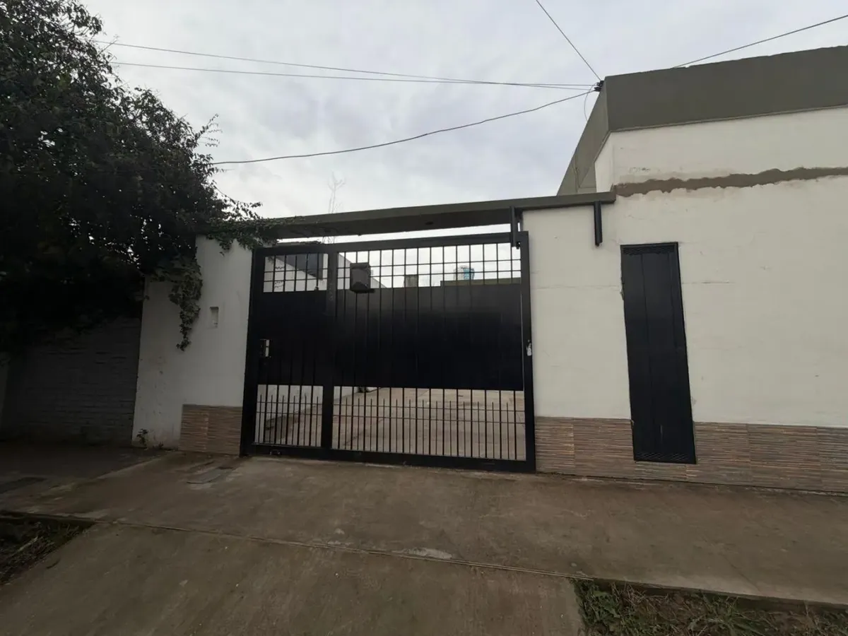 Alquilo En El Palomar Departamento De 1 Ambiente En Planta Baja Al Frente  F: 9132