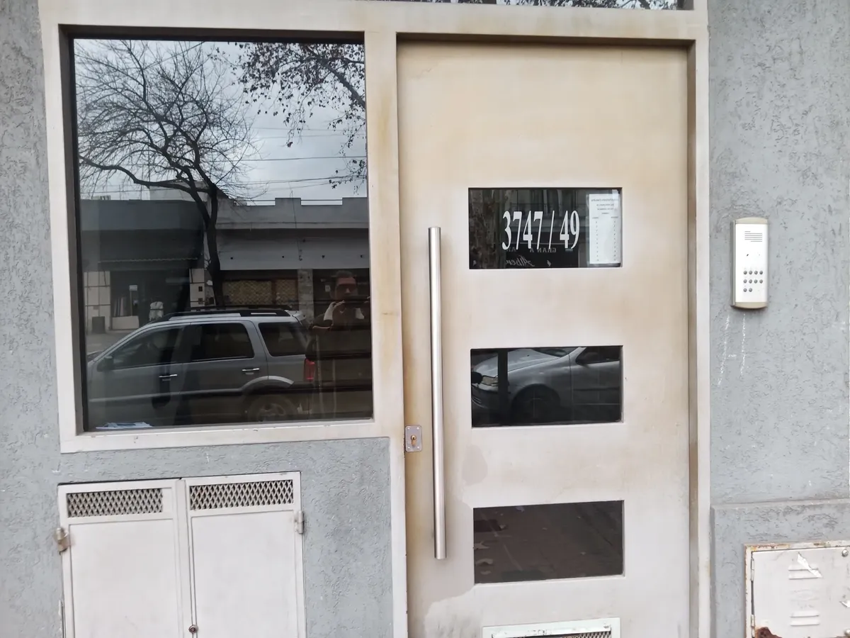 Hermoso Monoambiente Muy Luminoso En 1 Piso X Escalera Bajas Expensas