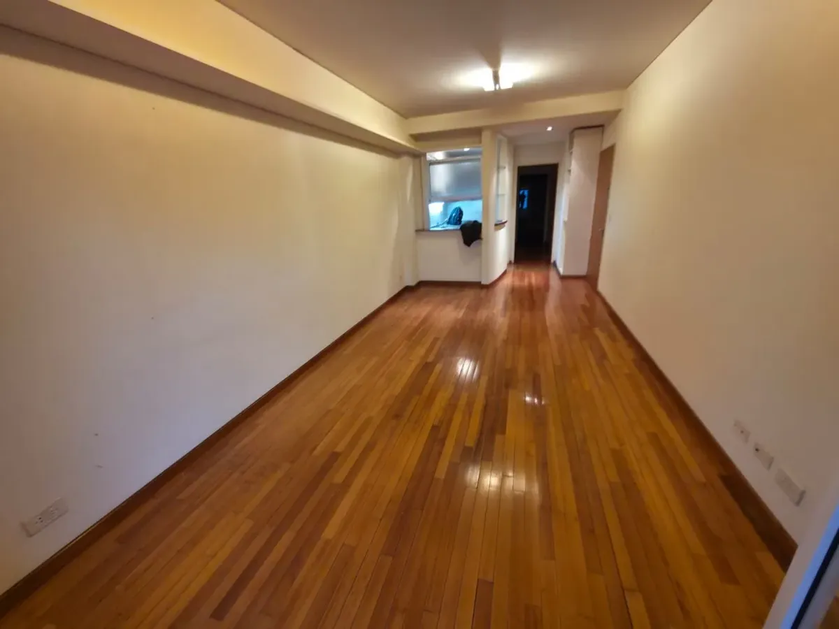 5º andar frente com vaga
