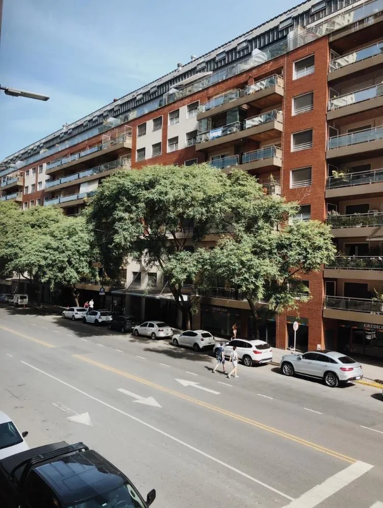 Departamento amoblado con cochera