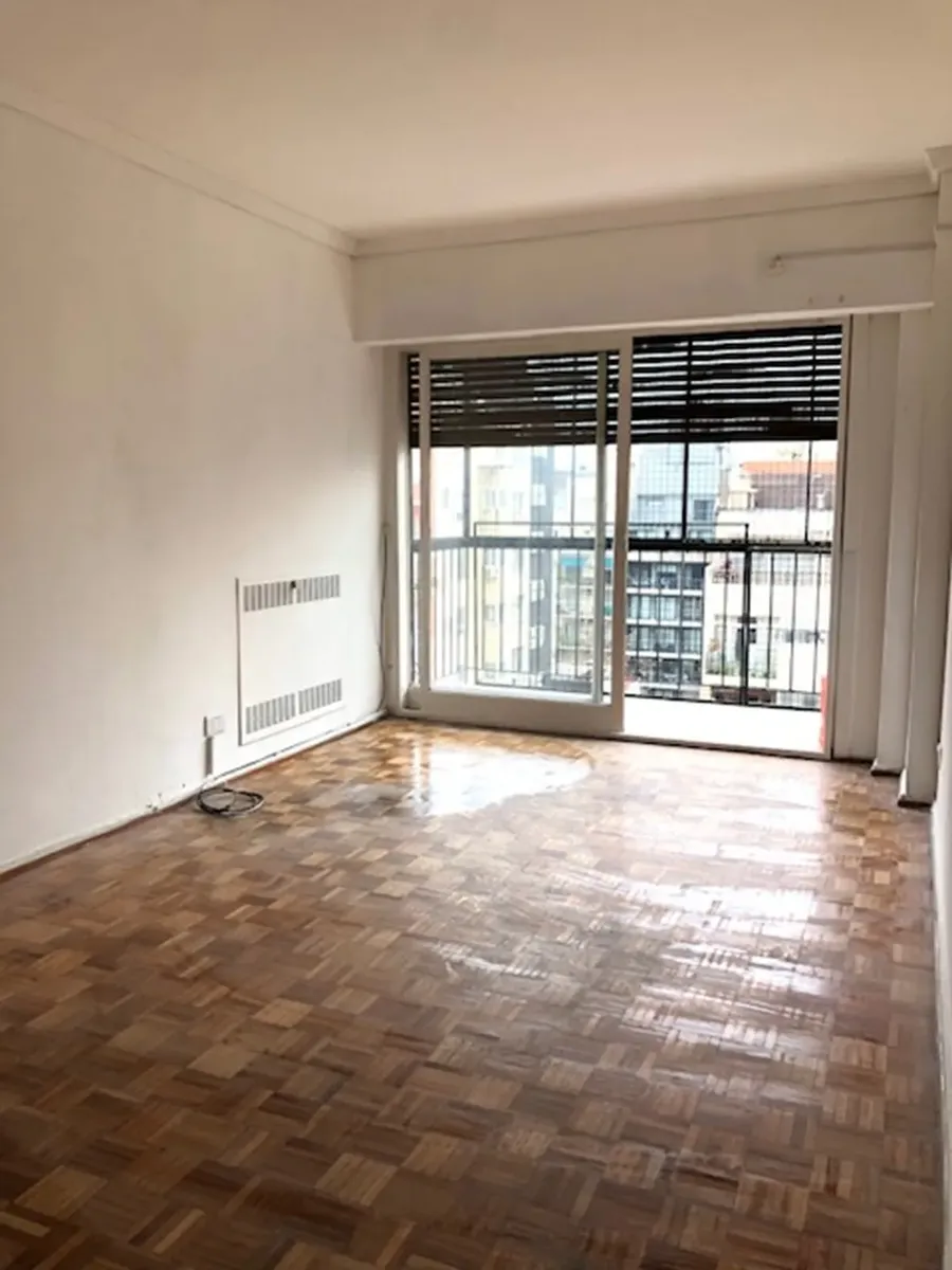Av. Santa Fe Y Arevalo. Departamento 3 Ambientes Con Vista A Pulmón De Manzana