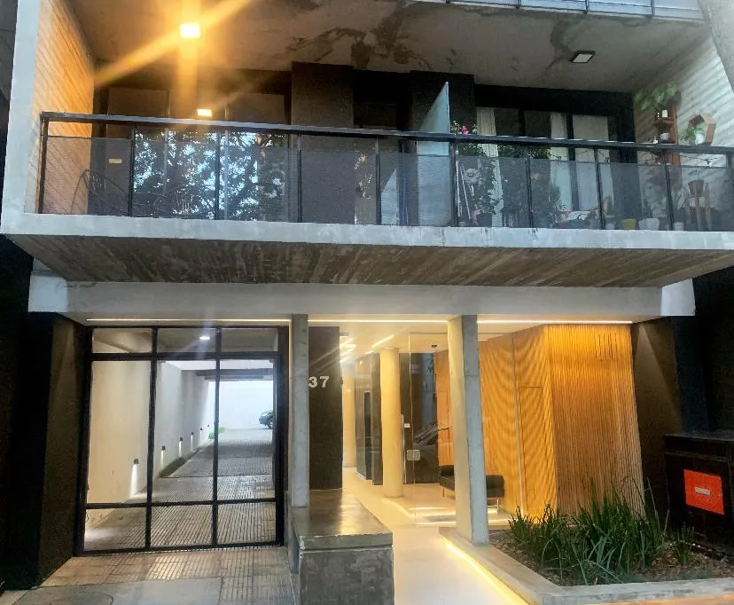 Caballito - Departamento 2 Ambientes Con Balcon Al Frente Y Cochera Fija