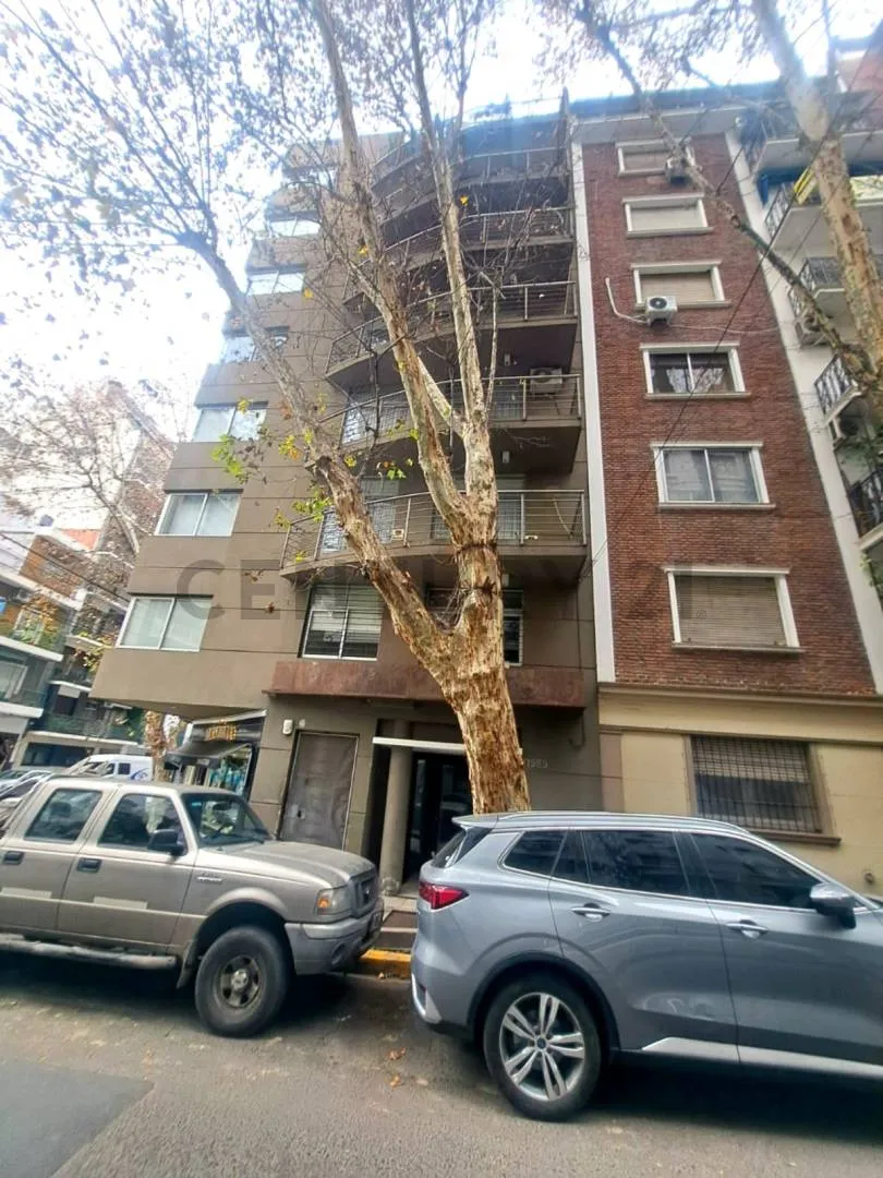 Alquiler Monoambiente En Recoleta-piso Alto Al Frente Con Balcon Y Laundry